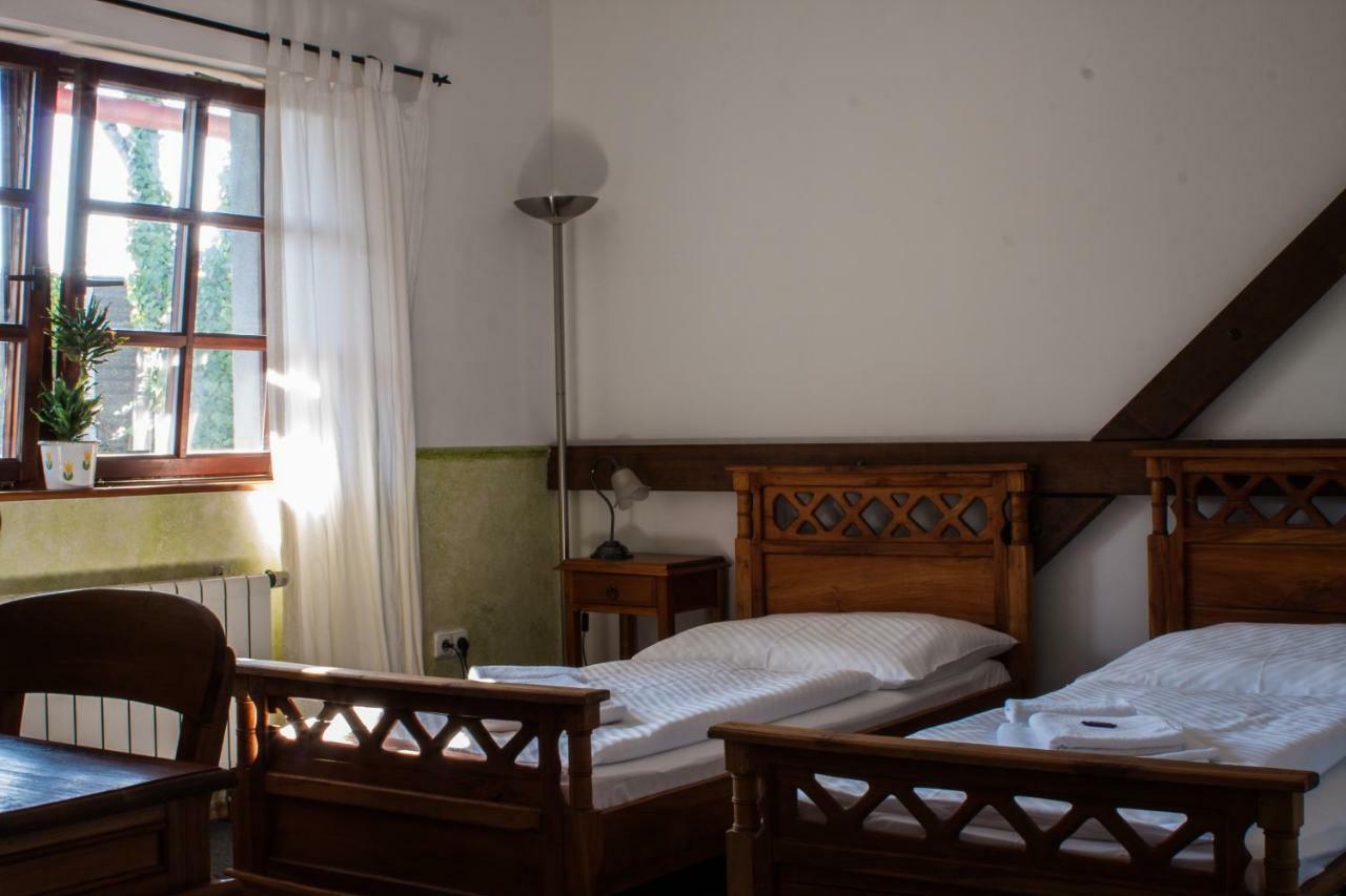 Terra Hotel Trinec Bagian luar foto