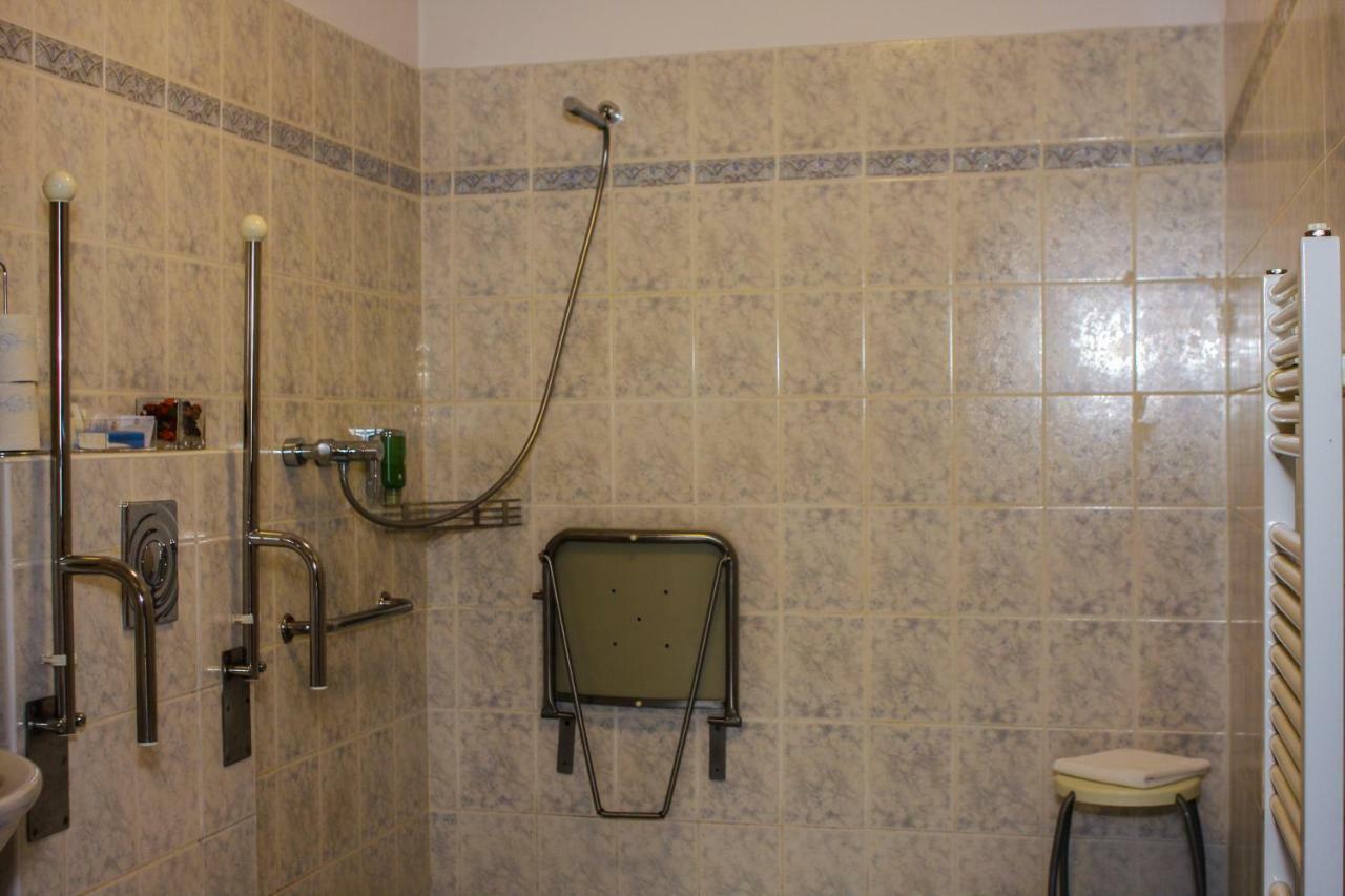 Terra Hotel Trinec Bagian luar foto